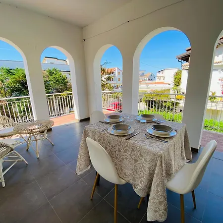 Casa Famiglia בית נופש *